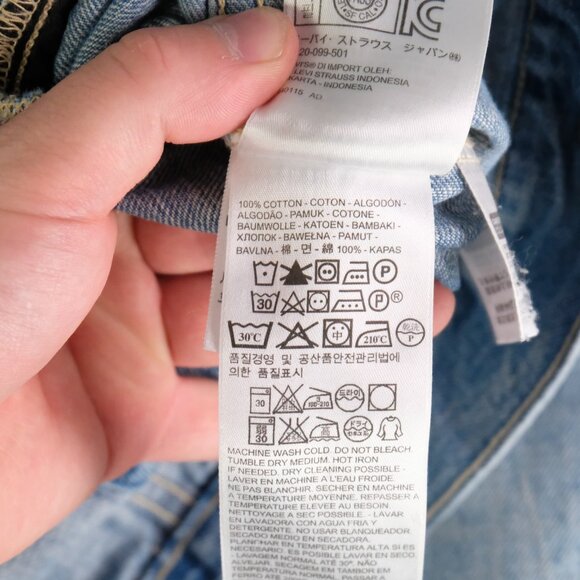 Levi’s Trucker Jacket Womens Small Light Blue Denim Classic Button Up Distressed - Picture 9 of 10